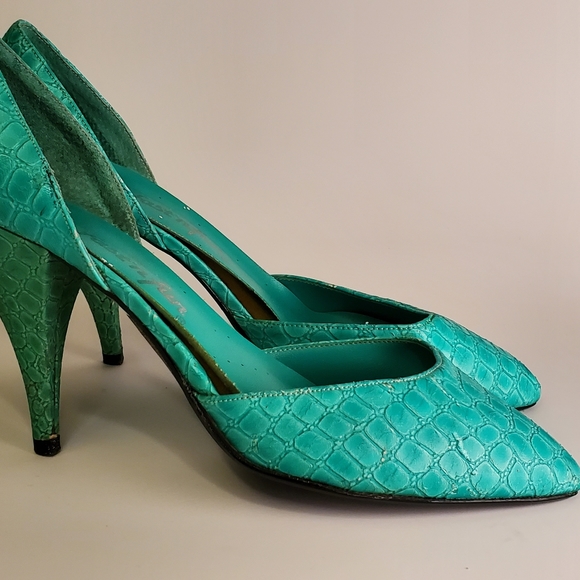 Vintage Bright Turquoise 80s Glam Faux Snakeskin Pumps - Picture 4 of 12